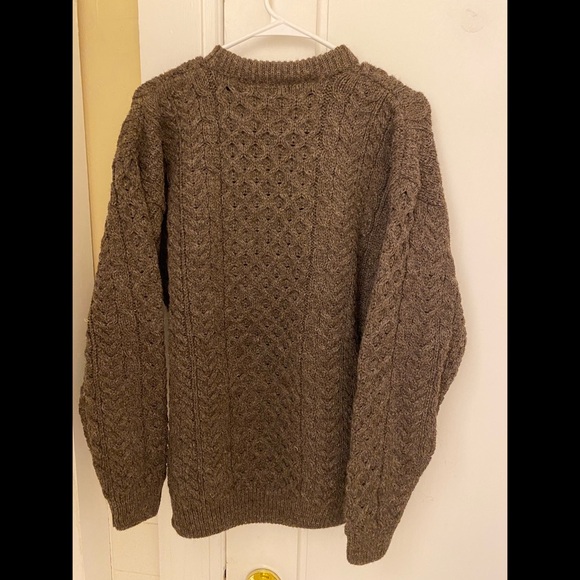Men’s Orvis Cable Knit Sweater - Picture 2 of 4